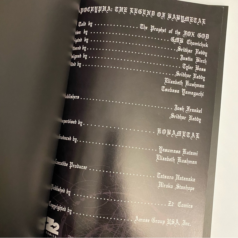 Apocrypha The Legend of Babymetal Graphic Novel - Picture 2 of 3